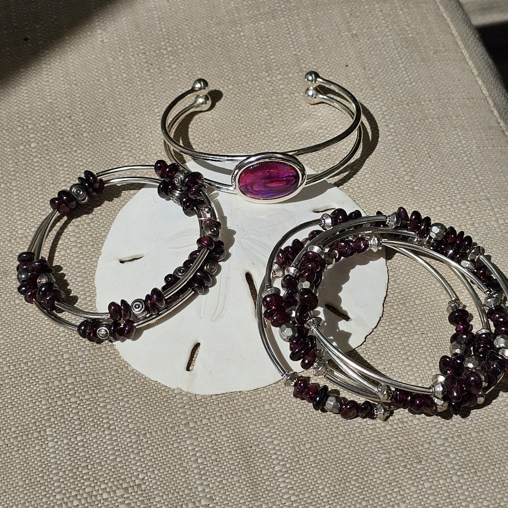 SET! Natural Garnet Bracelets and Red Abalone Bracelet Expandable Sizing (SET) - Picture 5 of 12